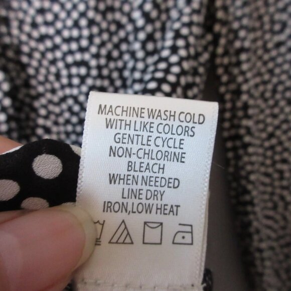 NWT Max Studio Women's Polka Dot Blouse - Picture 7 of 8